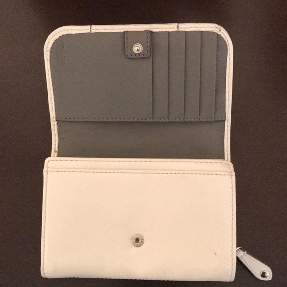 Coach Wallet - Picture 4 of 7